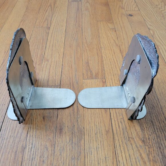 Metzke Metal Eagle Head Bookends Hammered Texture Detailed Feathers Decor - Picture 7 of 7